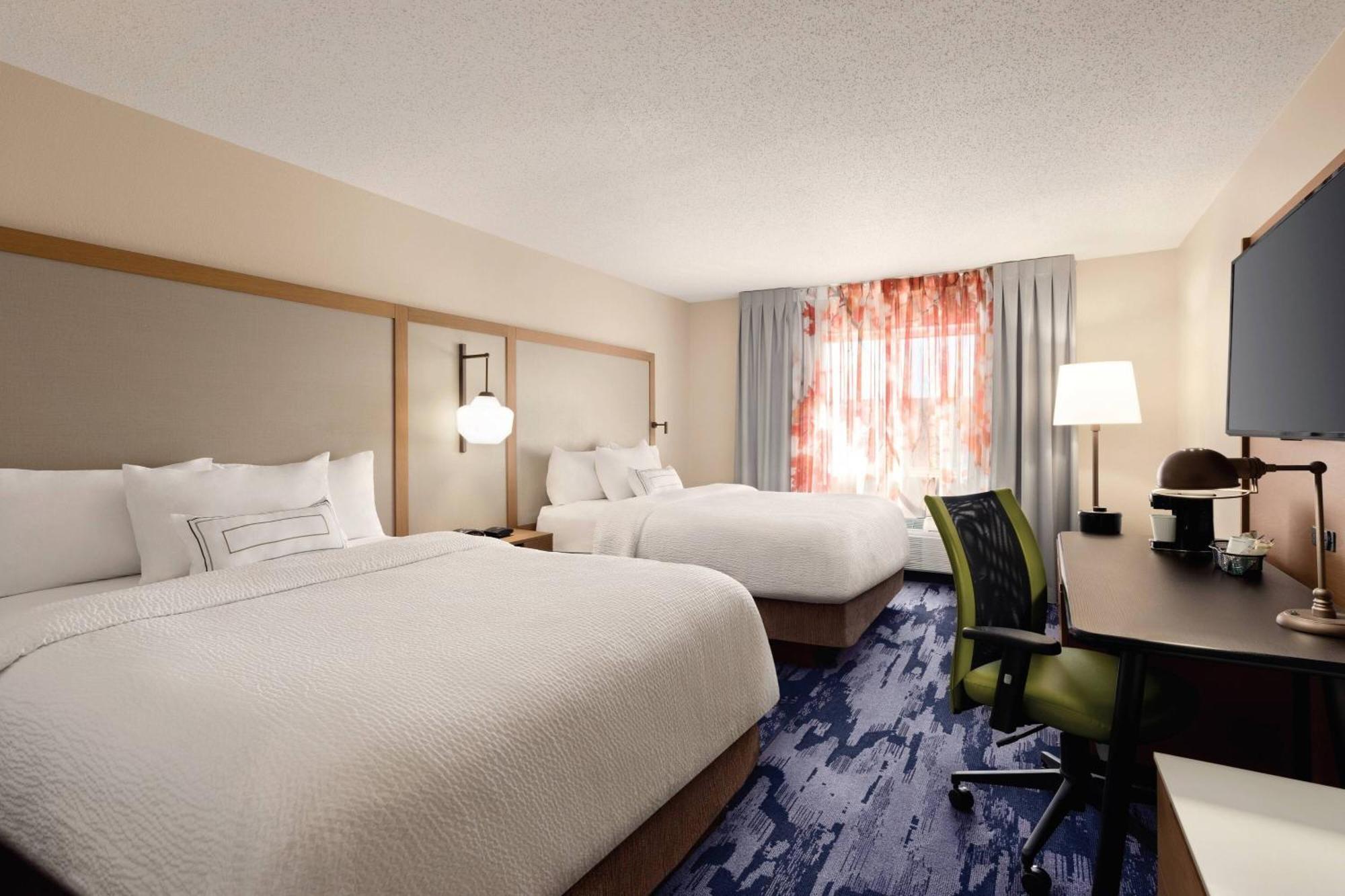 Hotel Fairfield 3*